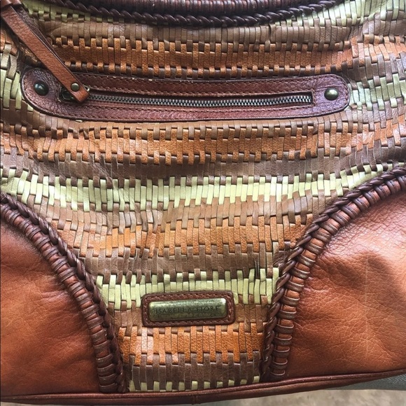 Isabella Fiore Authentic Woven Leather Shoulder Bag - Picture 8 of 16